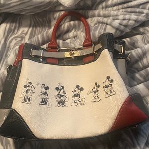 COPY - Bradford Exchange Mickey and Minnie Love Story Handbag